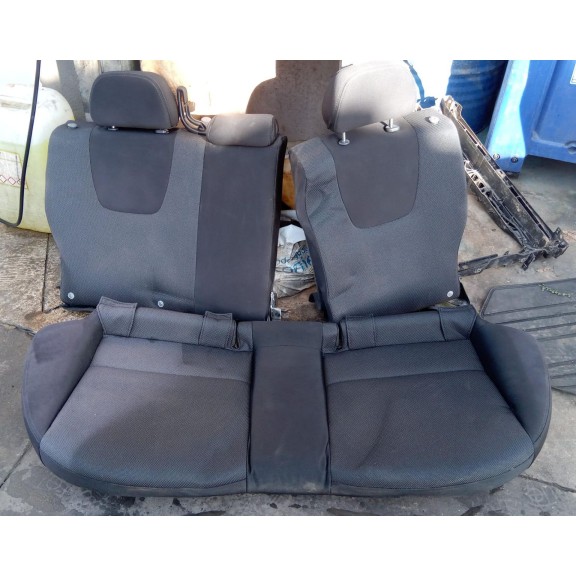 Recambio de asientos traseros para subaru impreza g12 classic referencia OEM IAM   
