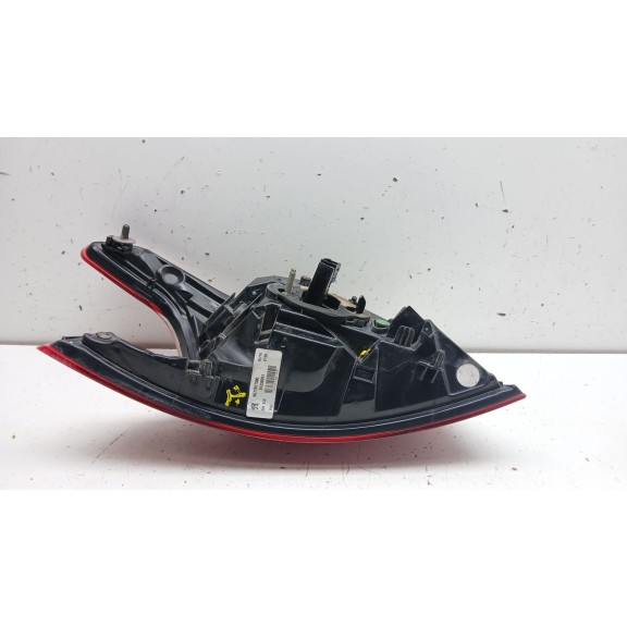 Recambio de piloto trasero derecho para peugeot 308 ii (lb_, lp_, lw_, lh_, l3_) 1.6 hdi / bluehdi 115 referencia OEM IAM 967781