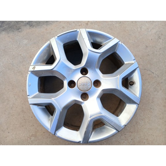 Recambio de llanta para jeep avenger (j2) referencia OEM IAM 6.5JX17 H2 ET32 52197382 17 PULGADAS