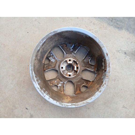 Recambio de llanta para jeep avenger (j2) referencia OEM IAM 6.5JX17 H2 ET32 52197382 17 PULGADAS