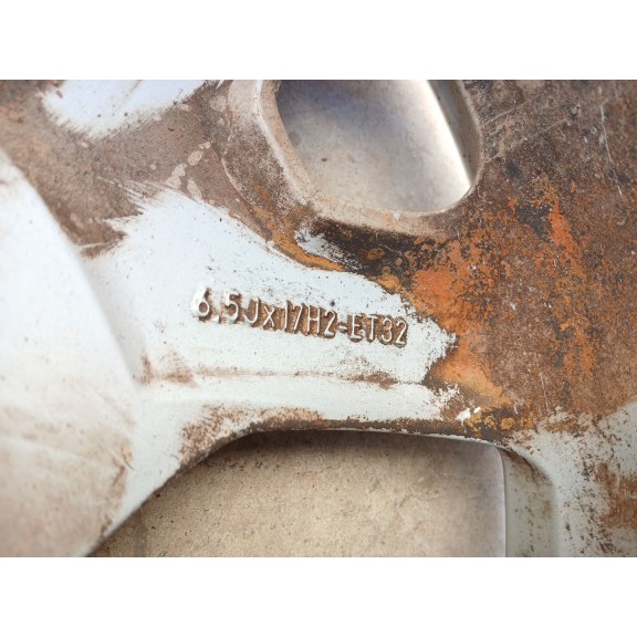 Recambio de llanta para jeep avenger (j2) referencia OEM IAM 6.5JX17 H2 ET32 52197382 17 PULGADAS