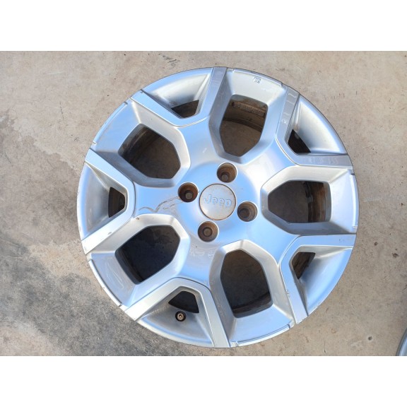 Recambio de llanta para jeep avenger (j2) referencia OEM IAM 6.5JX17 H2 ET32 52197382 17 PULGADAS