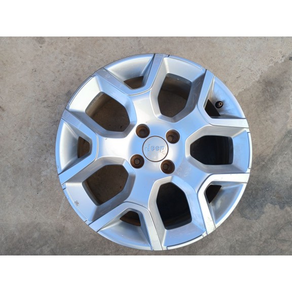 Recambio de llanta para jeep avenger (j2) referencia OEM IAM 6.5JX17 H2 ET32 52197382 17 PULGADAS