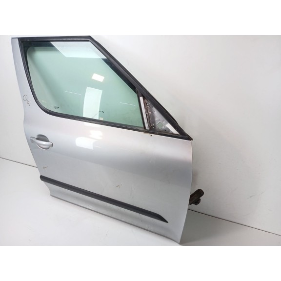 Recambio de puerta delantera derecha para skoda yeti (5l) 2.0 tdi referencia OEM IAM 5L0831056  