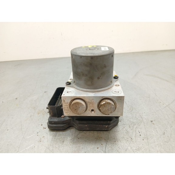 Recambio de abs para ssangyong korando limited 4x2 referencia OEM IAM 4892034300  