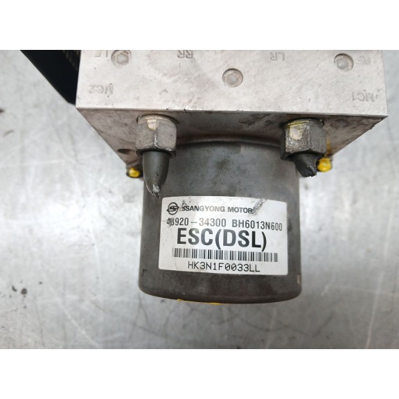 Recambio de abs para ssangyong korando limited 4x2 referencia OEM IAM 4892034300  
