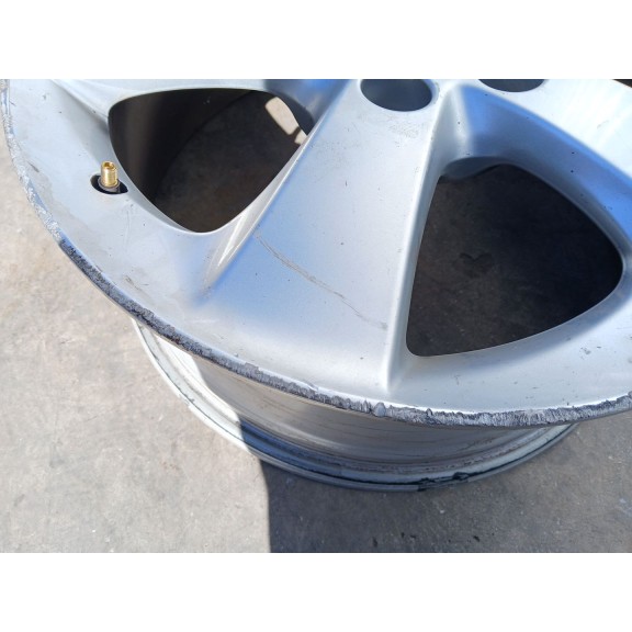 Recambio de llanta para toyota auris (_e15_) 1.8 hybrid (zwe150_) referencia OEM IAM 4261102E00  