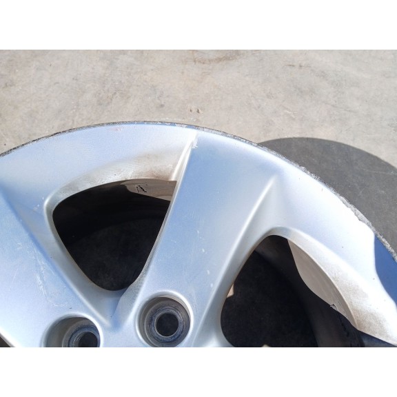 Recambio de llanta para toyota auris (_e15_) 1.8 hybrid (zwe150_) referencia OEM IAM 4261102E00  