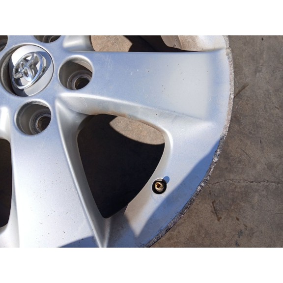 Recambio de llanta para toyota auris (_e15_) 1.8 hybrid (zwe150_) referencia OEM IAM 4261102E00  