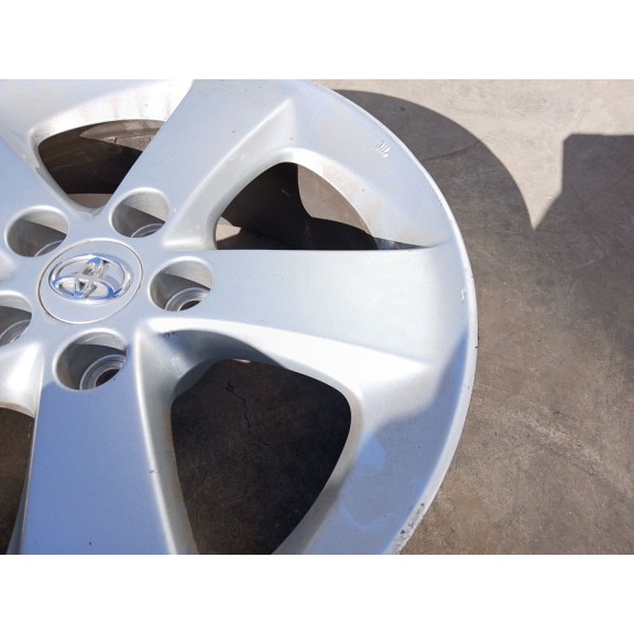 Recambio de llanta para toyota auris (_e15_) 1.8 hybrid (zwe150_) referencia OEM IAM 4261102E00  
