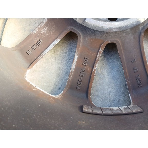 Recambio de llanta para ford focus iii 2.0 tdci referencia OEM IAM F1ECB1B CNX8A 