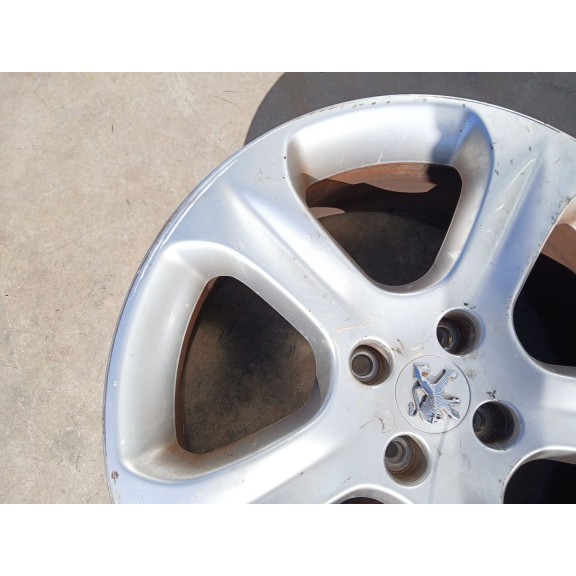 Recambio de llanta trasera derecha para peugeot 3008 i monospace (0u_) 1.6 hdi referencia OEM IAM 9885121480  