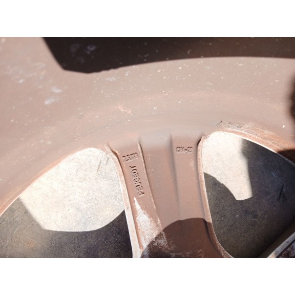 Recambio de llanta trasera derecha para peugeot 3008 i monospace (0u_) 1.6 hdi referencia OEM IAM 9885121480  