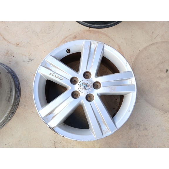 Recambio de llanta para toyota auris sport referencia OEM IAM HL42813  
