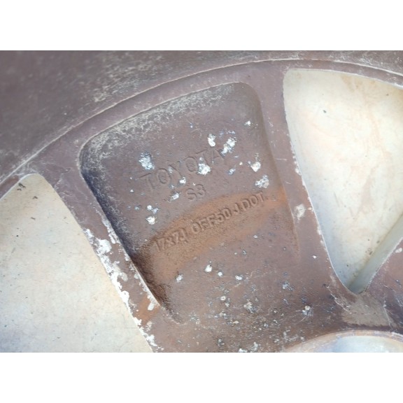Recambio de llanta para toyota auris sport referencia OEM IAM HL42813  