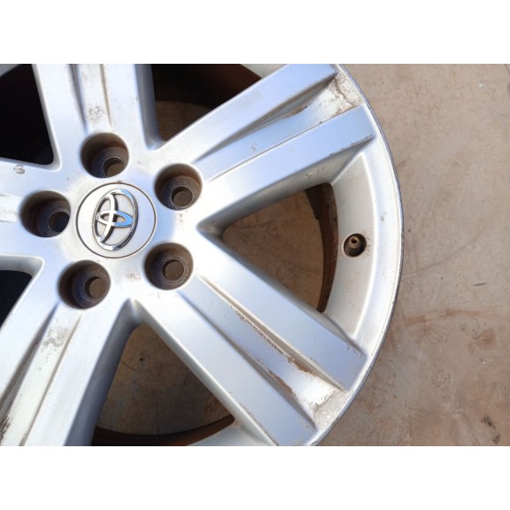 Recambio de llanta para toyota auris sport referencia OEM IAM HL42813  