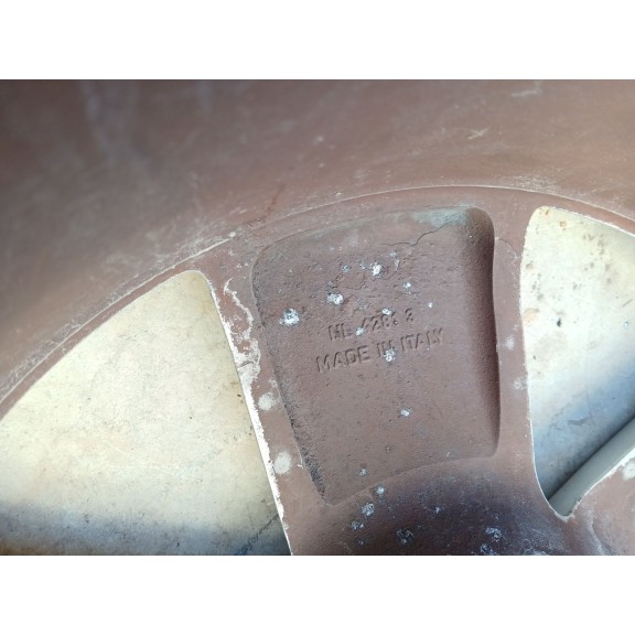 Recambio de llanta para toyota auris sport referencia OEM IAM HL42813  