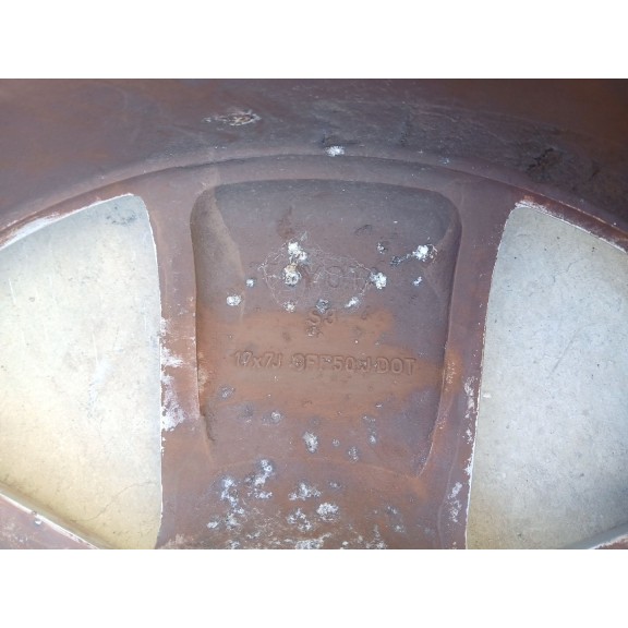 Recambio de llanta para toyota auris sport referencia OEM IAM HL42813  