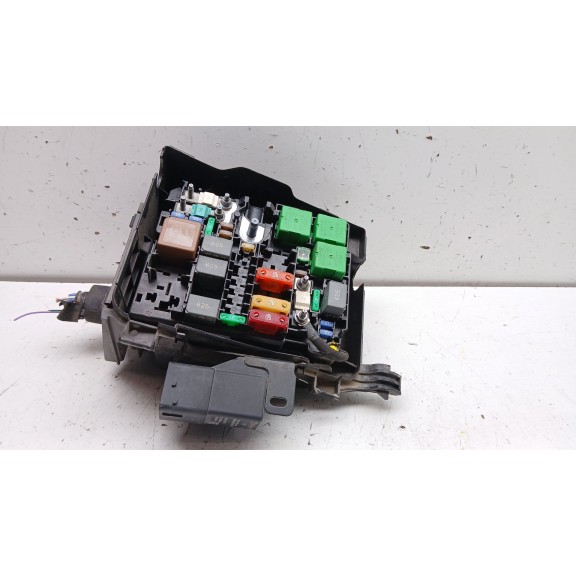 Recambio de caja reles / fusibles para opel vivaro c furgoneta (k0) 1.5 referencia OEM IAM 9804848180  