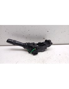 Recambio de mando limpia para toyota yaris hybrid active referencia OEM IAM 173832   2