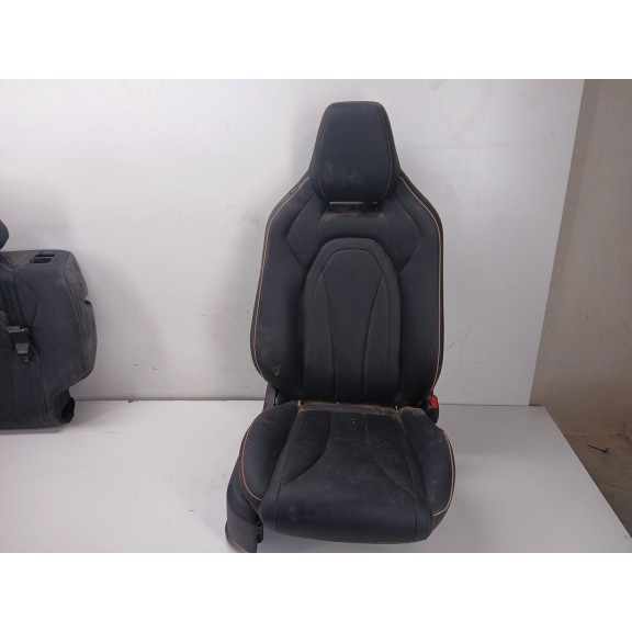 Recambio de juego asientos completo para omoda 5 referencia OEM IAM 4020057B9AAABK 402005839AAABK 402003719AAABK