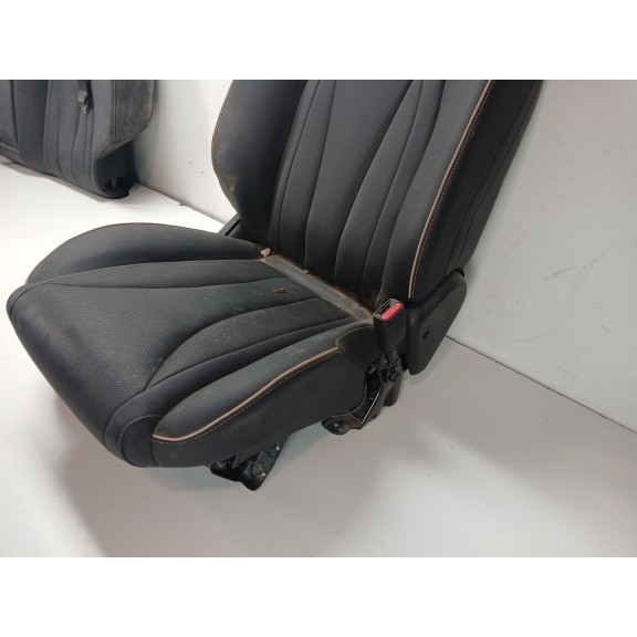 Recambio de juego asientos completo para omoda 5 referencia OEM IAM 4020057B9AAABK 402005839AAABK 402003719AAABK