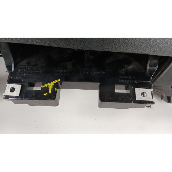 Recambio de salpicadero para bmw 1 (e87) 118 d referencia OEM IAM 75064014  