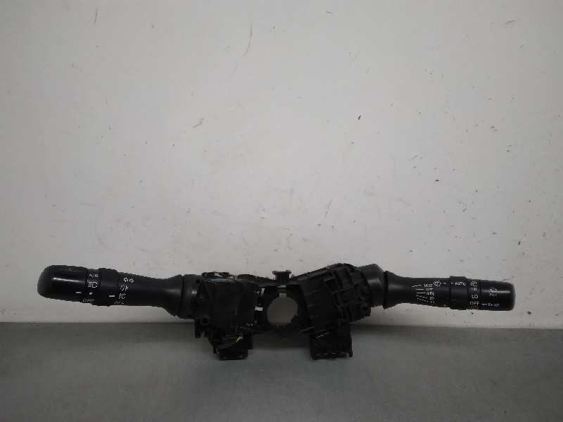 Recambio de mando multifuncion para toyota auris 1.6 16v cat referencia OEM IAM 0233017F248 173832 17F144