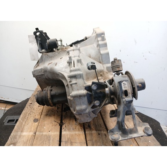 Recambio de caja cambios para toyota auris 2.0 d-4d cat referencia OEM IAM  B 