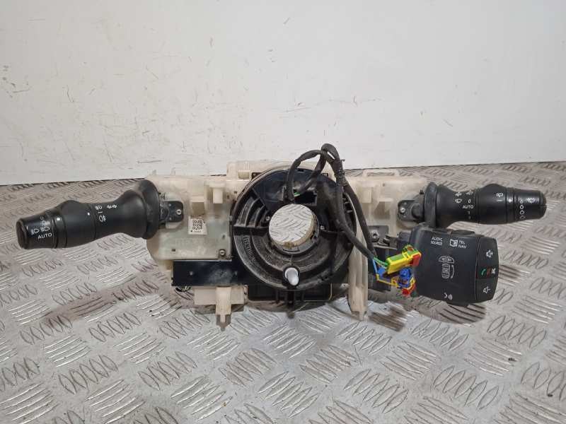 Recambio de mando multifuncion para renault laguna grandtour iii 2.0 dci diesel cat referencia OEM IAM 255670001R  