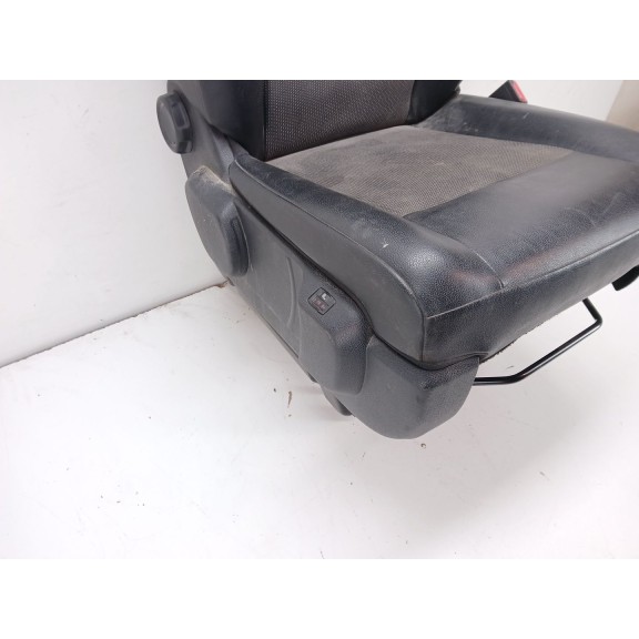 Recambio de asiento delantero derecho para opel vivaro c furgoneta (k0) 1.5 referencia OEM IAM   