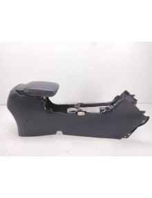 Recambio de apoyabrazos central para kia sportage concept 2wd referencia OEM IAM 84613F1200  