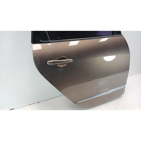 Recambio de puerta trasera derecha para renault grand scénic iii (jz0/1_) 1.4 16v (jz0f) referencia OEM IAM 821009283R  