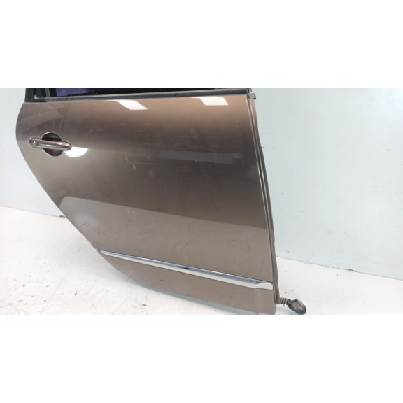 Recambio de puerta trasera derecha para renault grand scénic iii (jz0/1_) 1.4 16v (jz0f) referencia OEM IAM 821009283R  