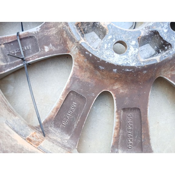 Recambio de llanta para mazda 3 sedán (bm_, bn_) 2.2 d referencia OEM IAM 9965E76560.  