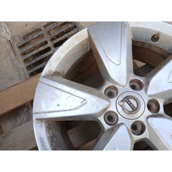 Recambio de llanta para volvo xc40 (536) t2 referencia OEM IAM 31680565  