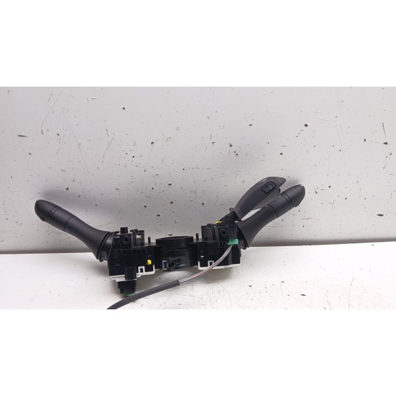 Recambio de mando multifuncion para renault kadjar (ha_, hl_) 1.2 tce 130 referencia OEM IAM 255678341r  