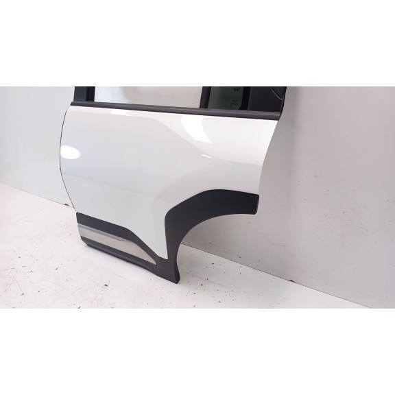 Recambio de puerta trasera izquierda para kia ev3 referencia OEM IAM 77003EV000  