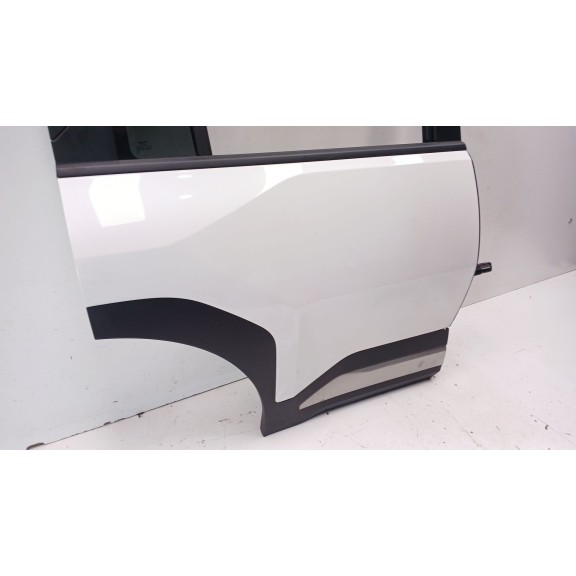 Recambio de puerta trasera derecha para kia ev3 referencia OEM IAM 77004EV000  