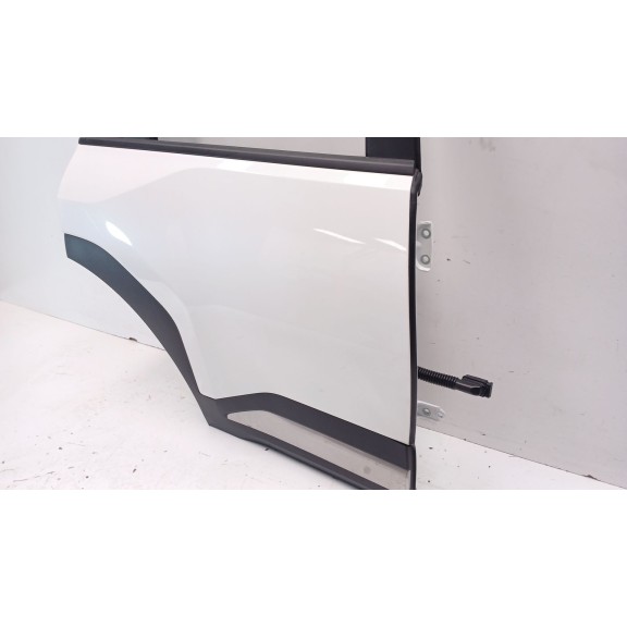 Recambio de puerta trasera derecha para kia ev3 referencia OEM IAM 77004EV000  