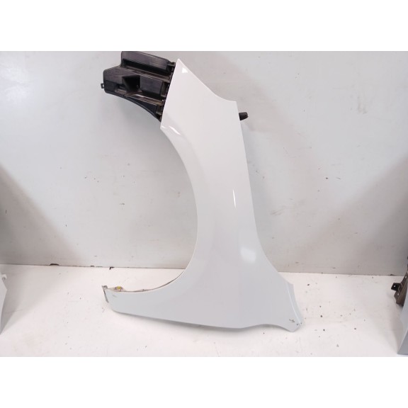 Recambio de aleta delantera izquierda para volvo v60 i (155) d3 / d4 referencia OEM IAM   