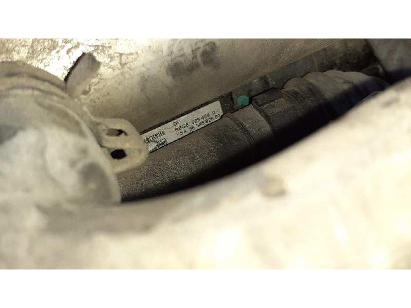 Recambio de rampa inyectora para citroën c4 berlina collection referencia OEM IAM 9654592680  