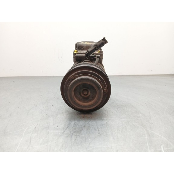 Recambio de compresor aire acondicionado para ssangyong rodius i 2.7 xdi referencia OEM IAM 180500390A 7D1810159 