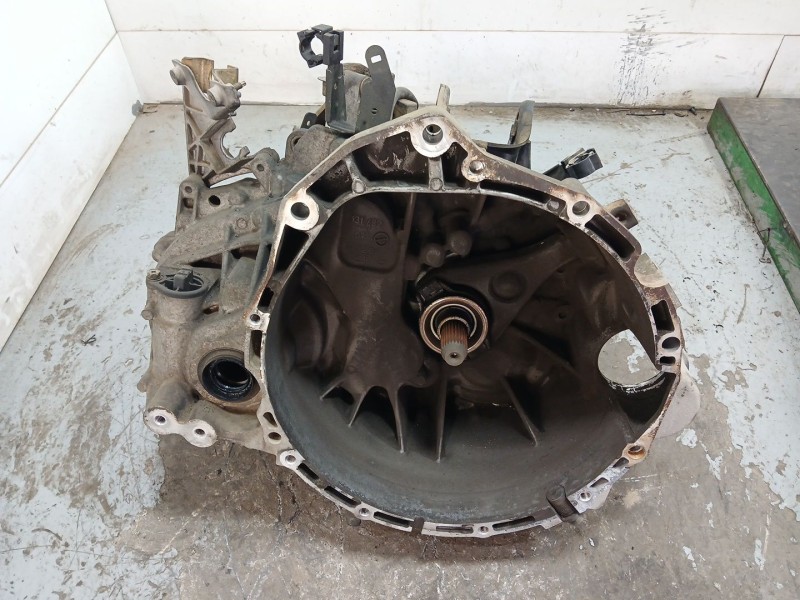 Recambio de caja cambios para nissan primera hatchback (p12) 2.2 dci referencia OEM IAM 8200131489  