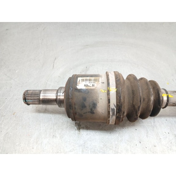 Recambio de transmision delantera izquierda para ssangyong korando limited 4x2 referencia OEM IAM 4130034101  