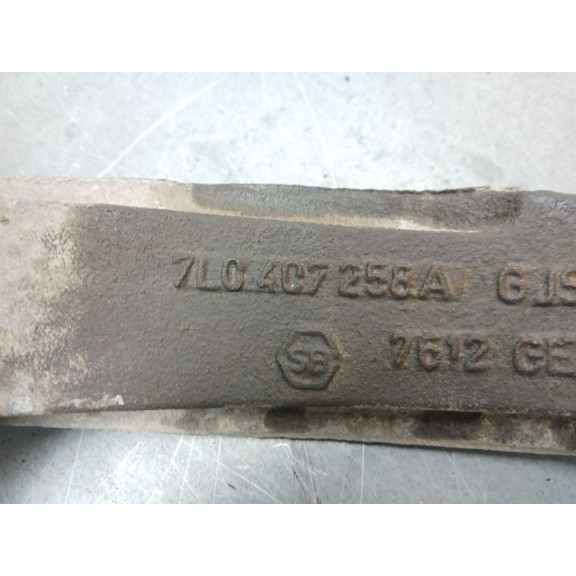 Recambio de mangueta delantera derecha para audi q7 (4l) 3.0 tdi referencia OEM IAM 7L04C7258A  
