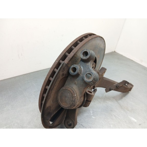 Recambio de mangueta delantera derecha para ssangyong rodius i 2.7 xdi referencia OEM IAM   