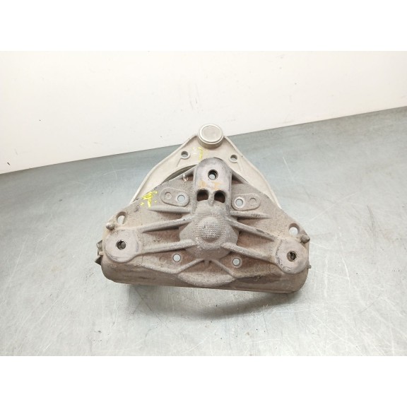 Recambio de brazo suspension superior delantero izquierdo para audi q7 (4l) 3.0 tdi referencia OEM IAM   