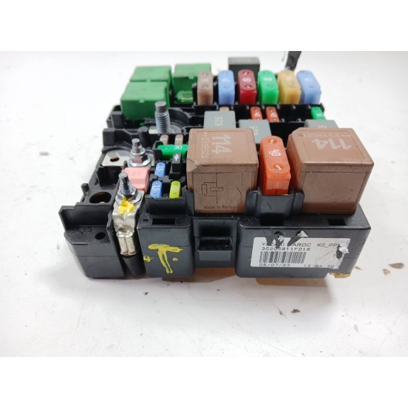 Recambio de caja reles / fusibles para opel vivaro c furgoneta (k0) 1.5 referencia OEM IAM 9810295780  