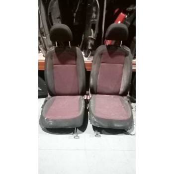 Recambio de juego asientos completo para volkswagen beetle 1.6 tdi dpf referencia OEM IAM  3P CON AIRBAG